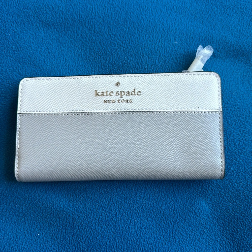 Brand New Kate Spade Bifold Wallet - Black, White, and Gray ♠️🤍🖤